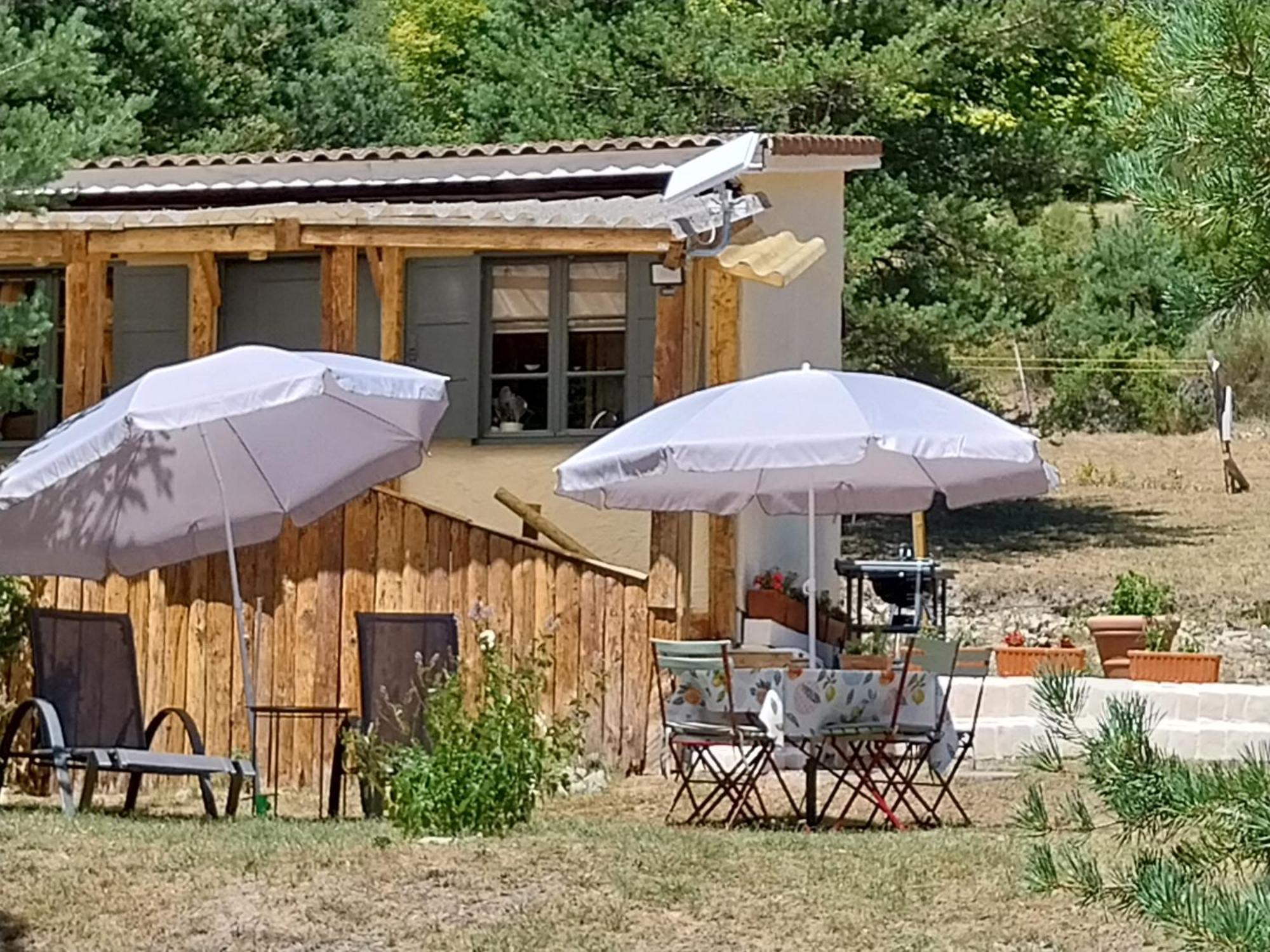 Petit Studio Dans La Prairie Saint-Auban  外观 照片